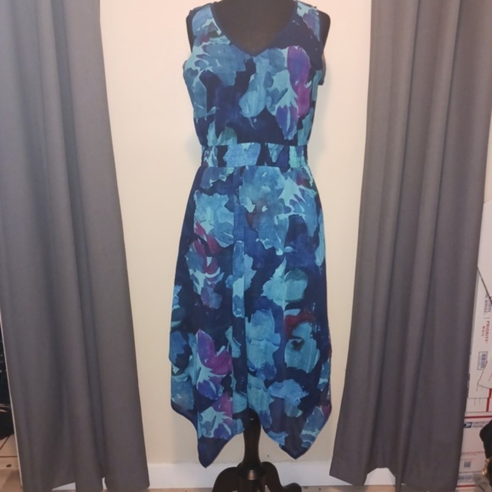 Simply Vera Vera Wang Dress L Blue Purple Floral Sleeveless Handkerchief‎